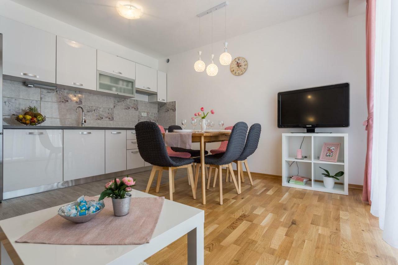 Appartamento Apartman Matea Podstrana Esterno foto