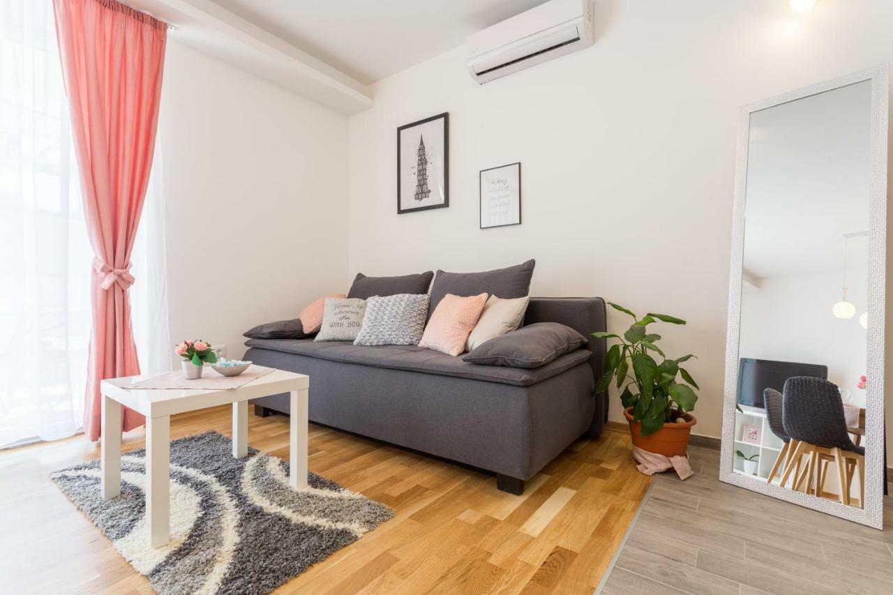 Appartamento Apartman Matea Podstrana Esterno foto