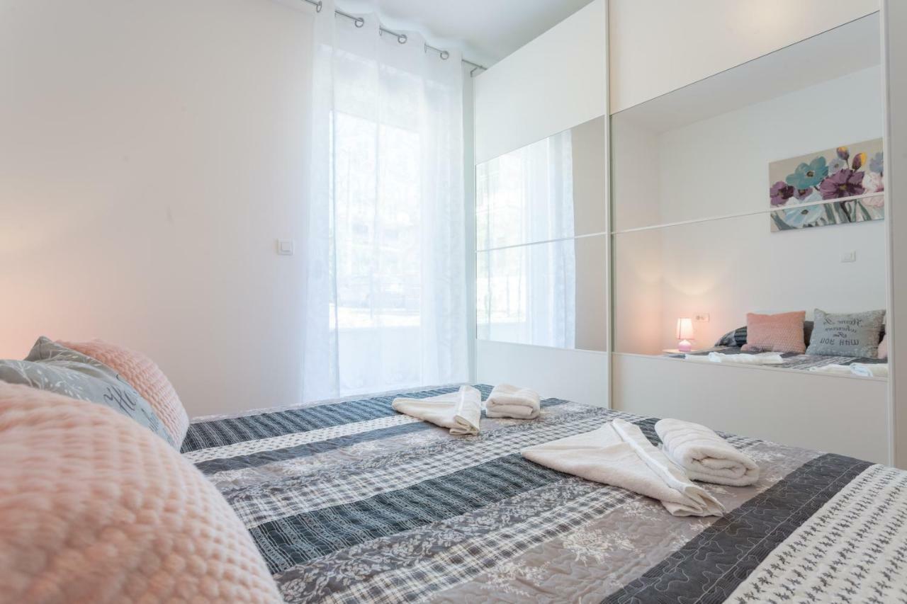 Appartamento Apartman Matea Podstrana Esterno foto